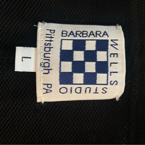 Long Cotton Sweater coat knit with button closure and patch pocket - Picture 3 of 4